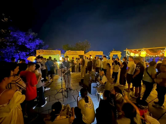 2025年12月1日起连云港孔望山景区暂停夜游活动