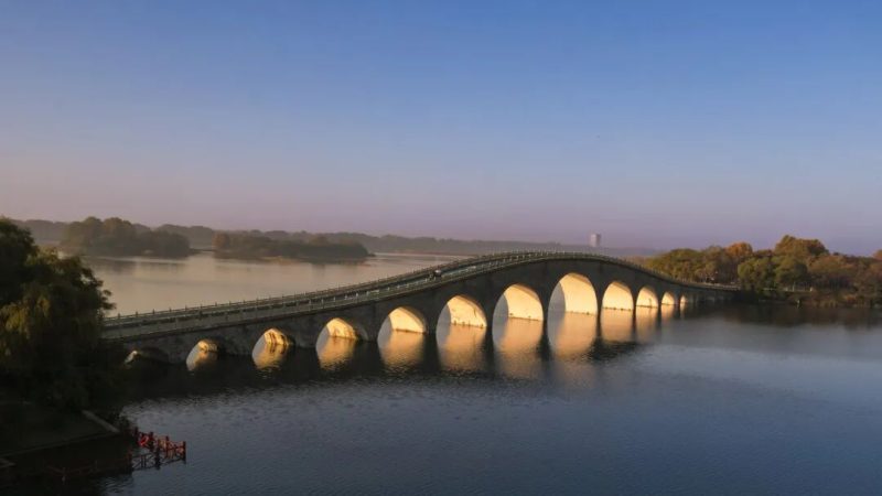 图片[2]-连云港秋冬景篇西双湖十七孔桥“金光穿洞”上线-路小白说互联