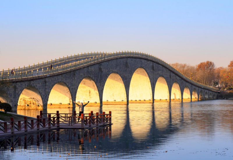连云港秋冬景篇西双湖十七孔桥“金光穿洞”上线-路小白说互联